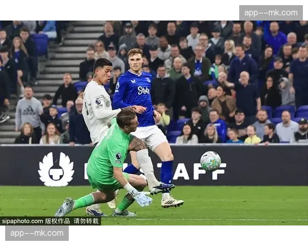埃弗顿主场强势反弹 贝托两射一传助球队大胜切尔西
